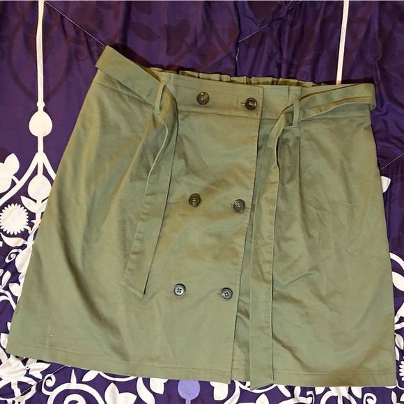 Plus Green Tie Mini Skirt - Picture 5 of 9